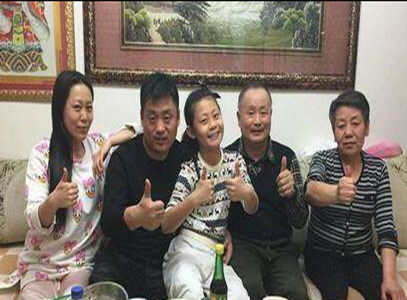 当初两人在一起的时候,杨晓茹的父母一直持反对态势,认为宋晓峰家里穷