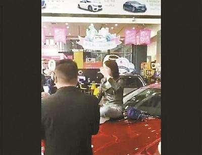 奔驰还不够火？上海车展奔驰又狠狠火了一把！把高傲演绎到了极致