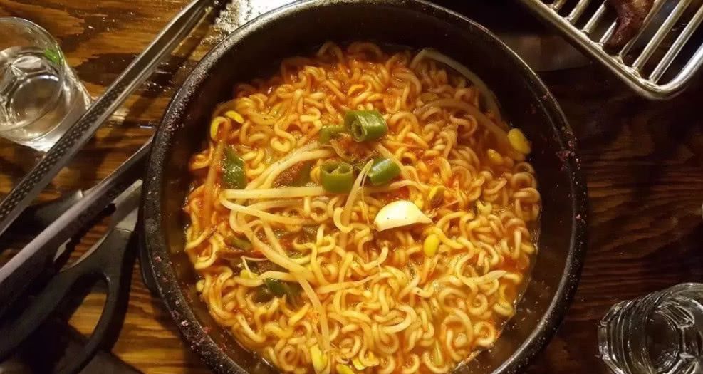 印度人超爱中国泡面!一次进口400万箱,网友:没