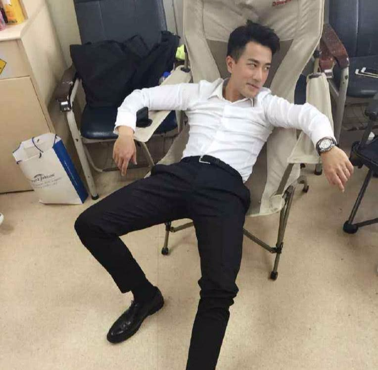 刘恺威终于发文官宣喜讯,网友引热议,恭喜恭喜