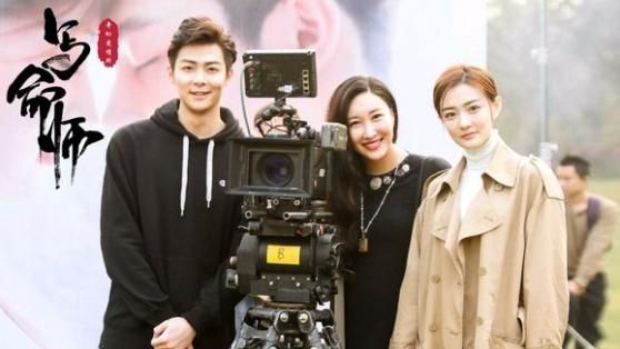 刚被曝恋情10天,徐璐就光速取关张铭恩