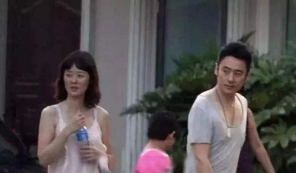 吴秀波的妻子与小三对比照片 差距一目了然让人心疼
