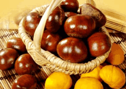 糖炒板栗没有裂口? 教你一个小妙招, 轻松让栗子“开口笑”!