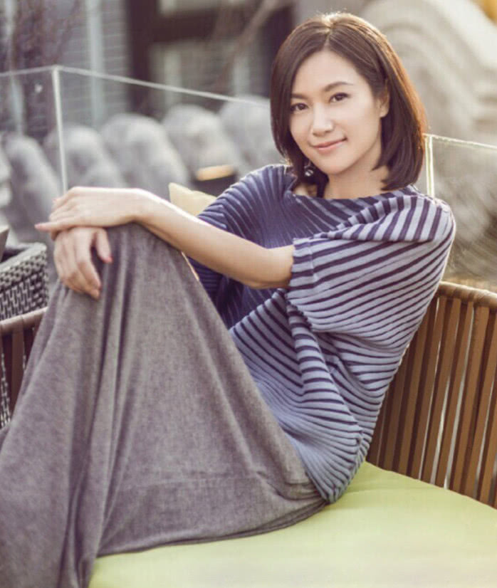 据传王朔为她离婚，高晓松口中的“大飒蜜”，44岁仍不婚不育！
