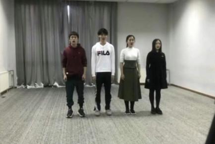 易烊千玺,胡先煦同为中戏室友!今年这届明星大学生不一般图片