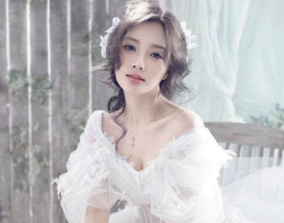 赵丽颖穿婚纱照片_赵丽颖穿紫色婚纱图片