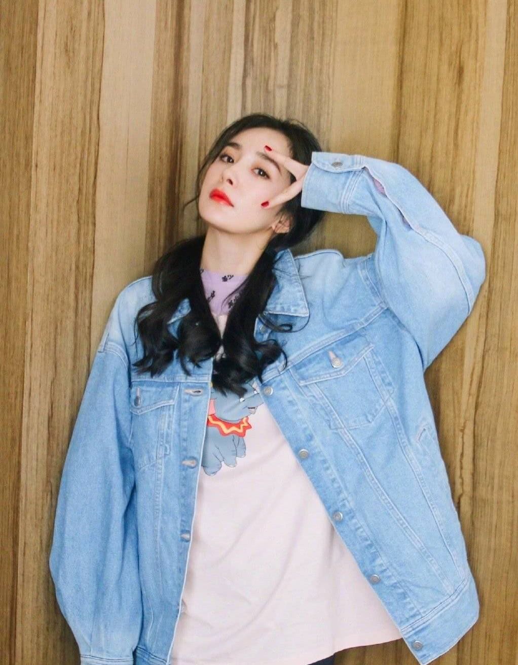 2019流量明星排名:赵丽颖杨幂齐名,顶流竟不是