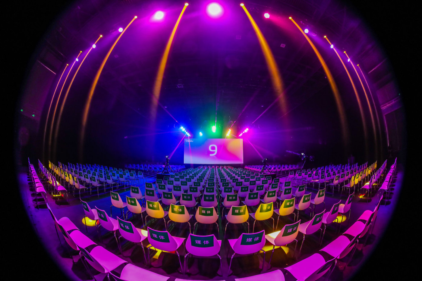 吃鸡不卡,拍她更美!魅族Note9发布:4800万双摄