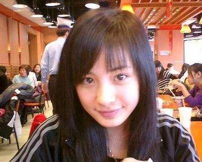 来看看女明星学生时期照,唐嫣美了,范冰冰美了,杨幂你