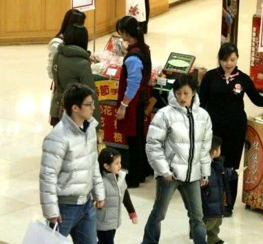 他与女助理牵手照曝光,女方事后霸气回应媒体|蒋友柏|林姮怡|离婚
