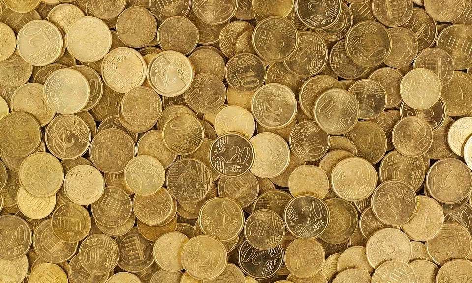 美国大学招生舞弊案:砸多少钱能上哈佛耶鲁?