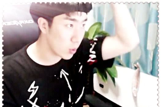 LOL主播骚男一个月工资四百万,普通人不敢想