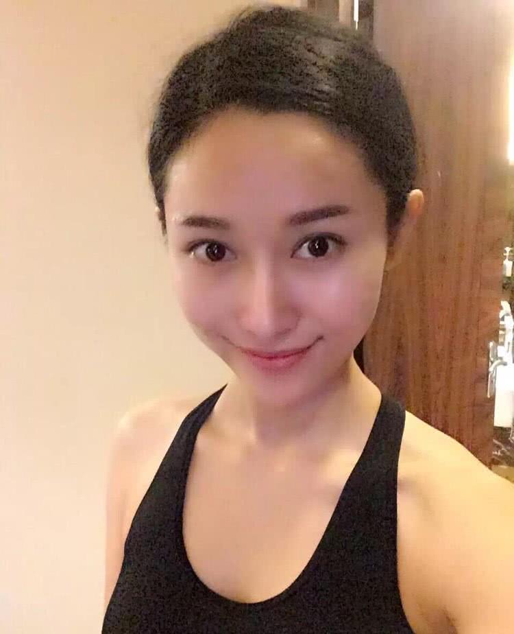 身材堪比柳岩,在《御龙修仙传》中饰演剑灵,网