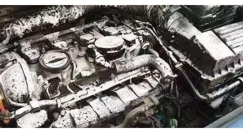 清洗发动机，并没有你想的那么难，看懂的自己都能搞