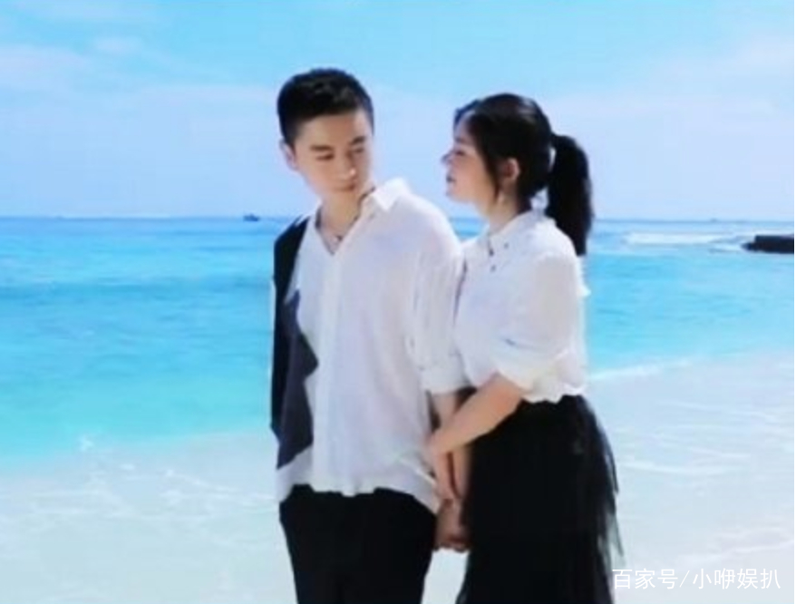 陈晓陈妍希夫妇甜蜜合影曝光,可网友却说陈晓
