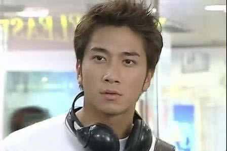 他是tvb知名男星,吴卓羲近照被曝,单身的他还是如此帅气