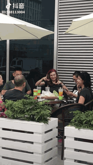 他们不会说话,却用笑容治愈无数人.|聋哑人|315