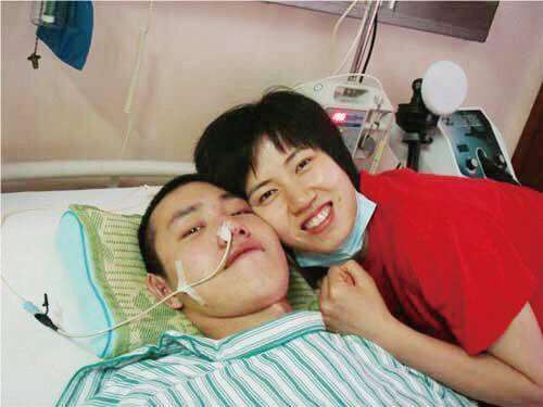 周苏红的爱情故事：照料瘫痪丈夫5年后含泪离婚，二婚仍心系前夫