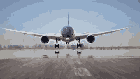 进口博览会展品“会飞的汽车”搭波音747抵沪！
