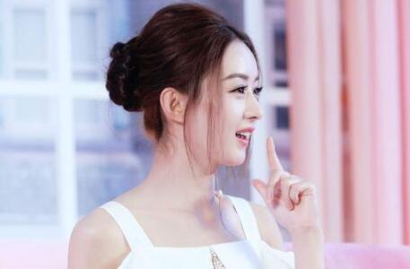 赵丽颖冯绍峰仍未举行婚礼,涂磊一句话解开疑