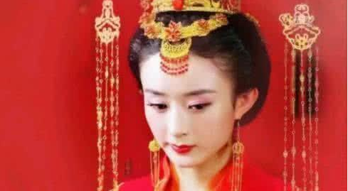 赵丽颖和冯绍峰的婚礼,细数赵丽颖的新娘礼服