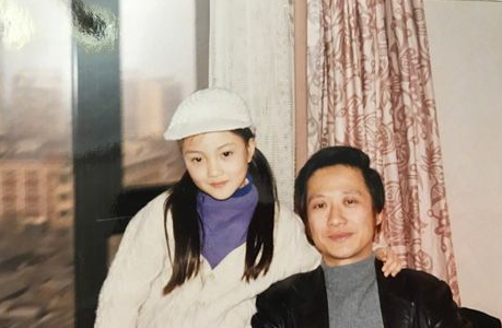 李小璐的父亲是他，曾是八一电影制片厂导演，难怪李小璐能做演员