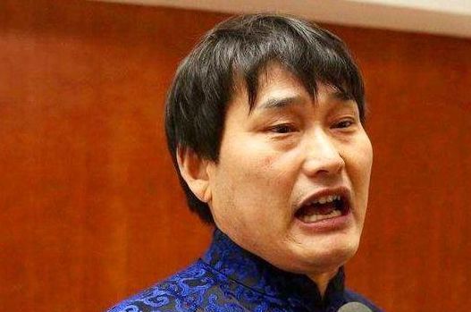 大衣哥又被邻居揭老底：整天“不务正业”？原来真相实力打脸