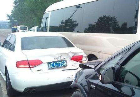 开车一年没出险，保费就打水漂？知道这三点，每年省很多钱