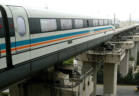 上海最快的一趟列车,列车全长29千米,速度为每