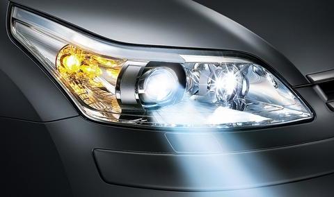 想改装车灯的车友们，WEY智能像素大灯了解一下