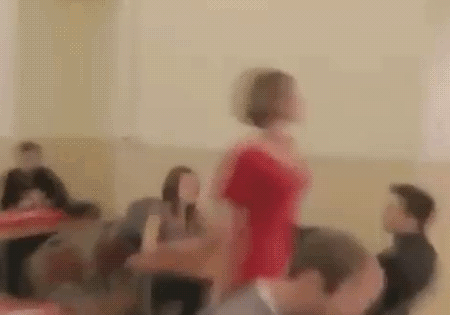 笑话:现在轮到隔壁老王睡不着了