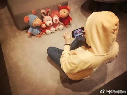 刘诗诗预产期？章子怡吐槽女儿不好看？黄晓明夫妇名誉胜诉？