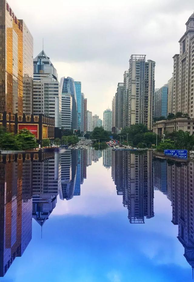 ps物品倒影怎么做