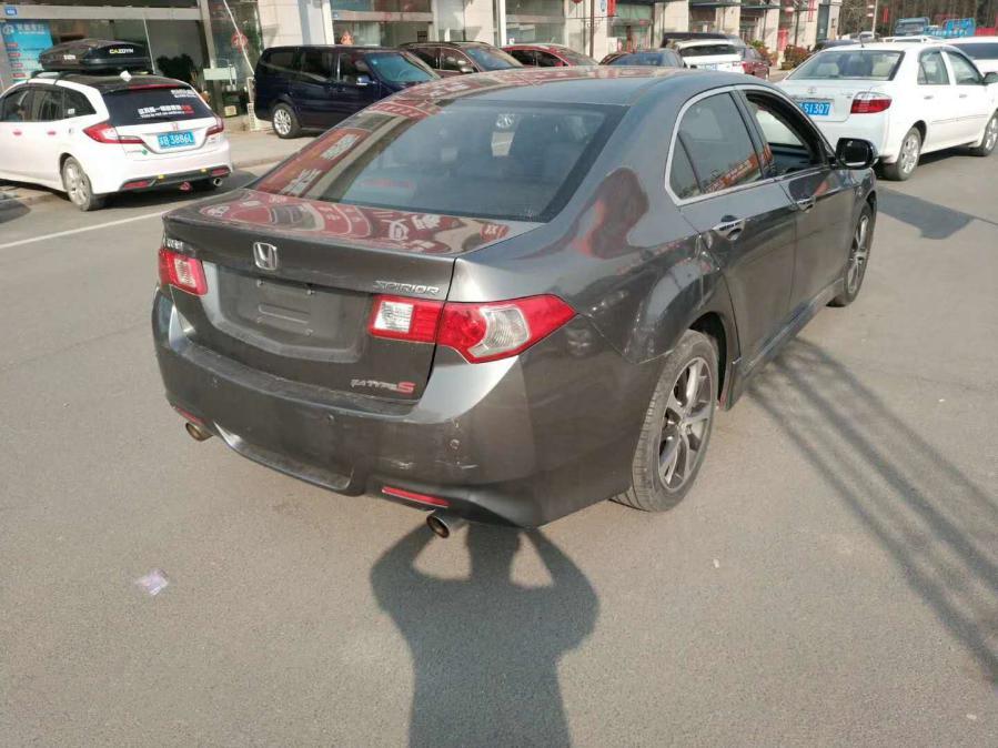 买发动机送车9年思铂睿2.4顶配,二手车商开价8万有人买吗?