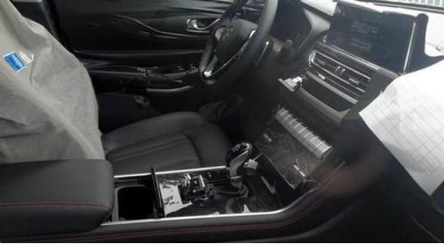 ����CS75 PLUS�����ع⣬"����"���ˣ�ʵ���Ϻ���չ��