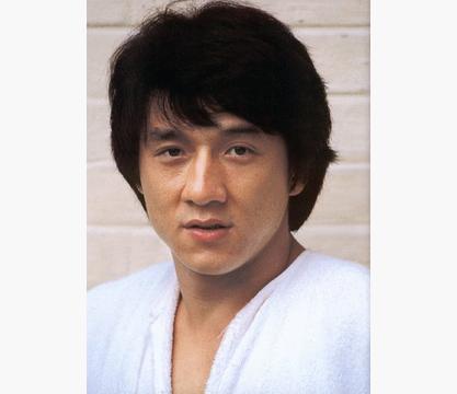 成龙自传曝光 承认年轻时找妓女,家暴房祖名 却只字不提吴卓林