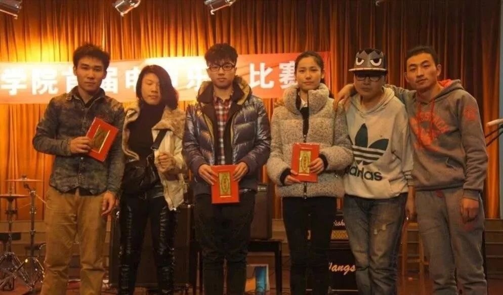 华晨宇前女友被扒?向佐不怀好意?杨幂勾搭邓