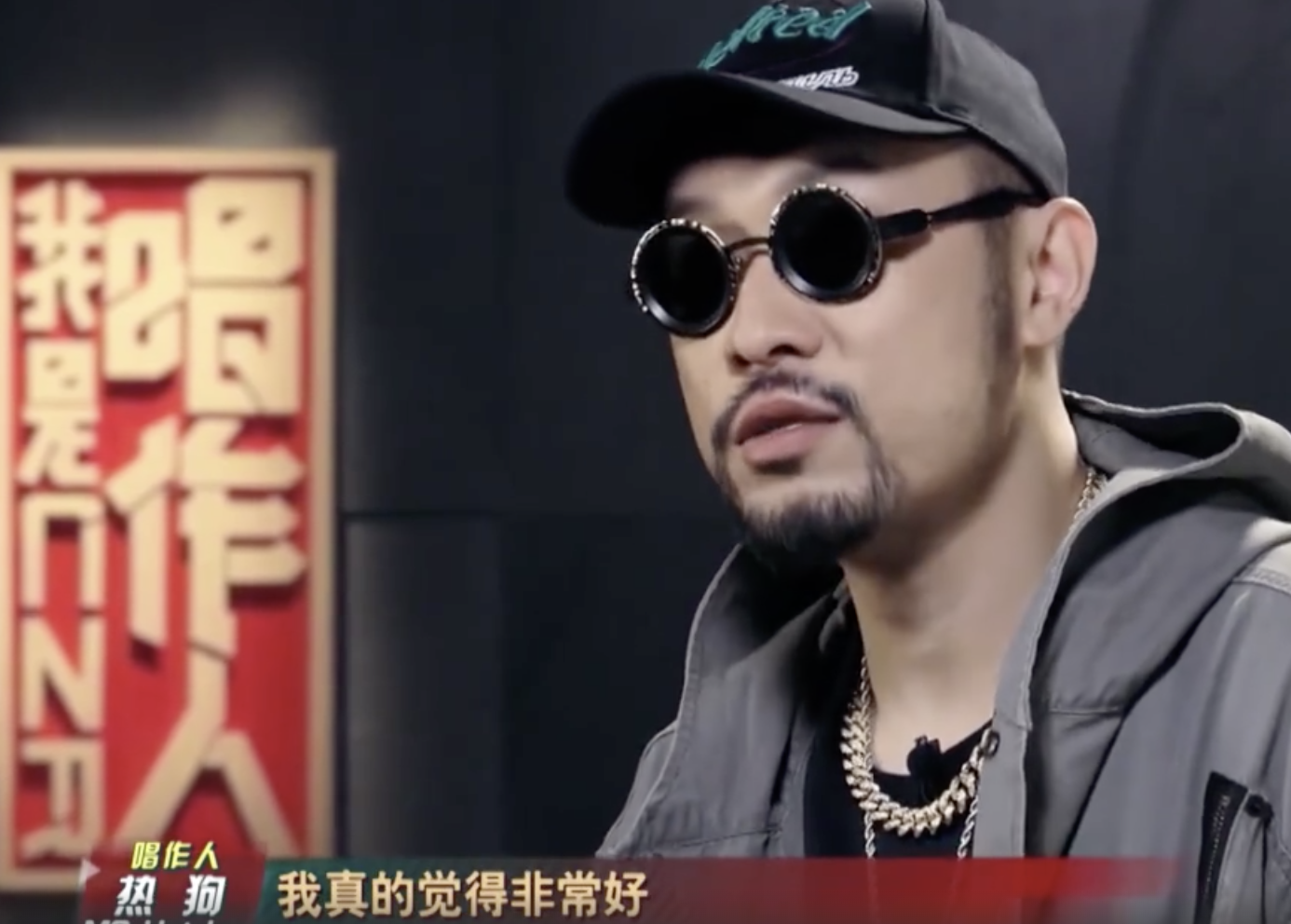 王俊凯更博点评王源新歌《随想》,王源弟弟回