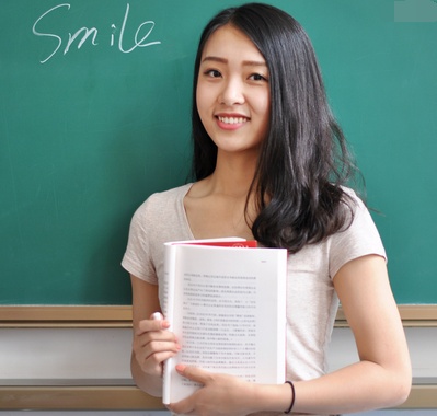 有人辞职离开有人拼命考编:中小学教师的职业