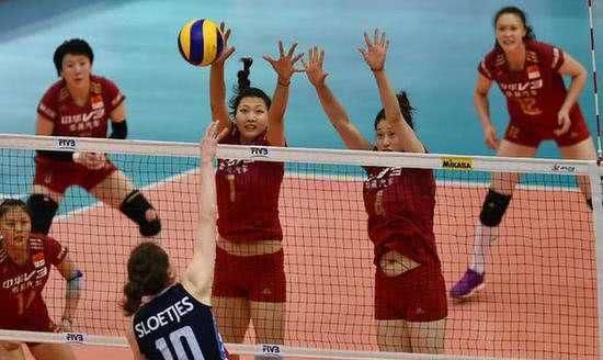 排球中的副攻、接应是什么意思呢?最后一点不