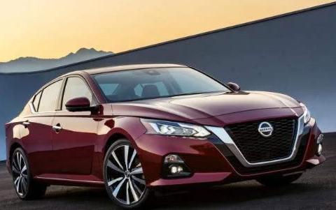 海外版2019天籁新增四驱版本，售价2.5万美元起