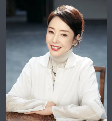 严歌苓与李克威为啥离婚？精神上的感受，很多人看不懂！