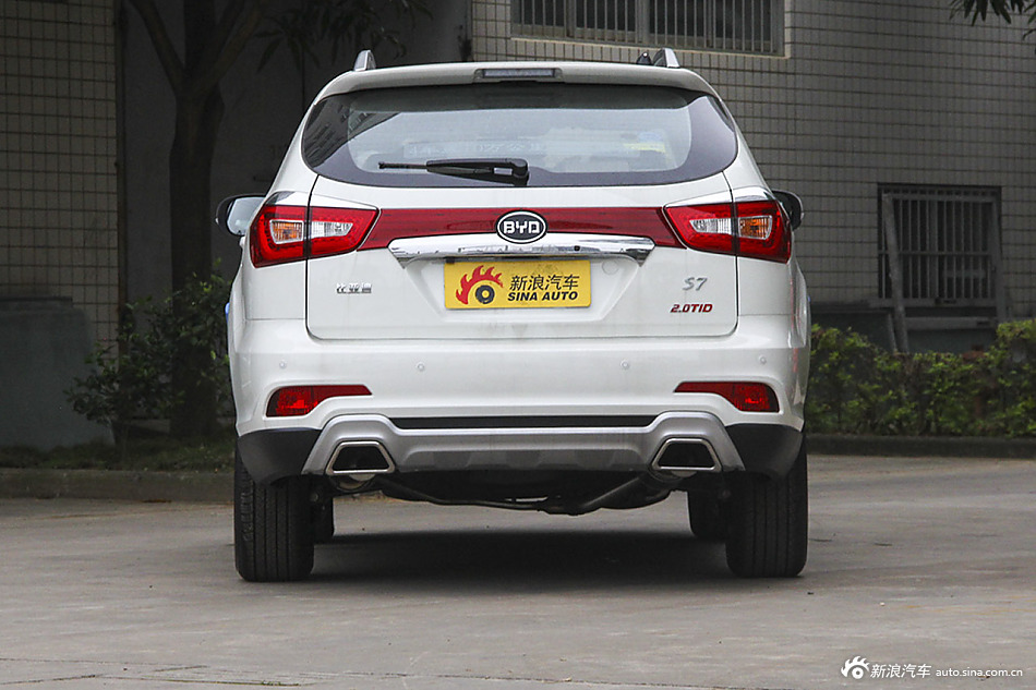 2016款比亚迪S7 2.0T自动旗舰型Plus