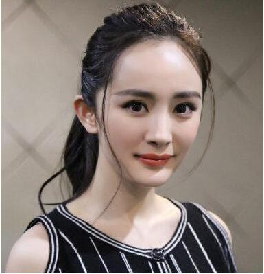 杨幂从3流演员,如今晋级国际影后身价80亿,绝