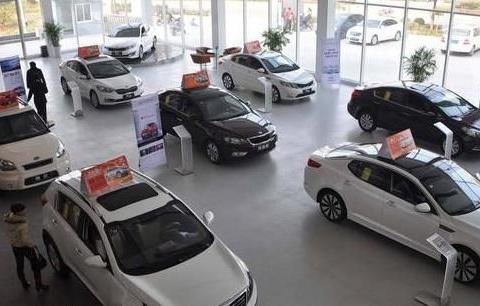 买完新车后为啥要在4S店放一晚？老司机：他们就是想做这几件事