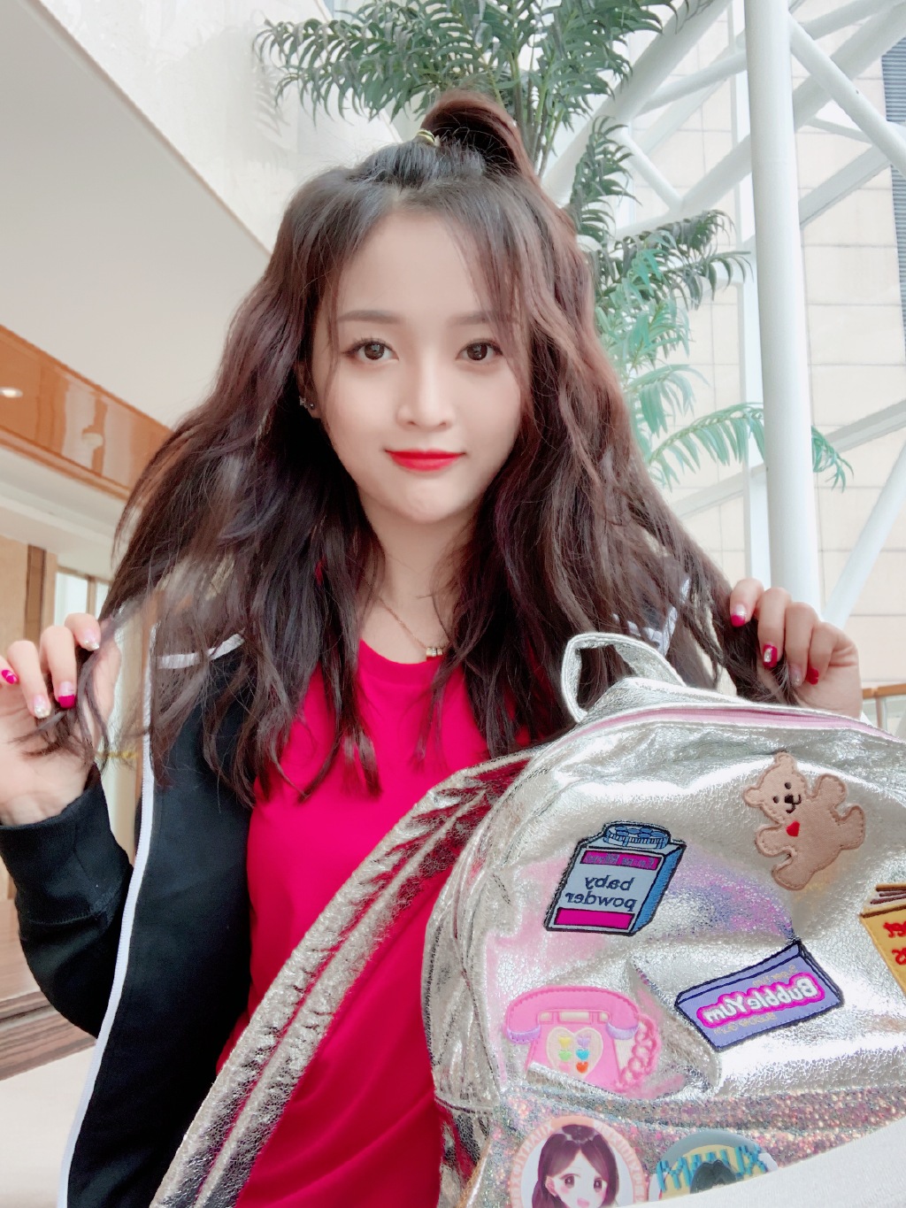 吴宣仪爱猫去世,却发微博向粉丝道歉,到底发生