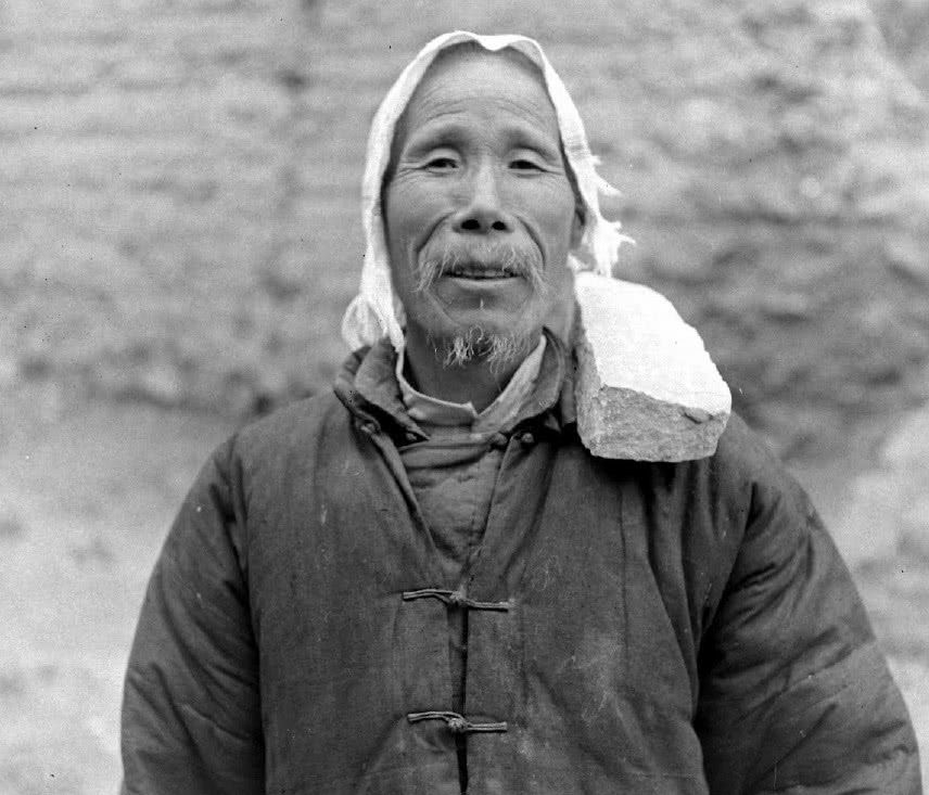 美国人拍的1940年代中国男女冬天生活样子,看