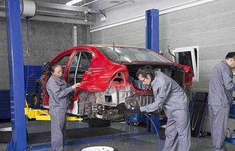 汽车6万公里，正时皮带早换越好？老司机：这几个都换，不然大修