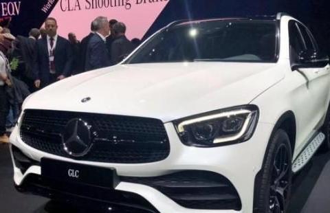 19款奔驰GLS亮相，比GLE更像GLE，2.0T配四驱还有混动版本