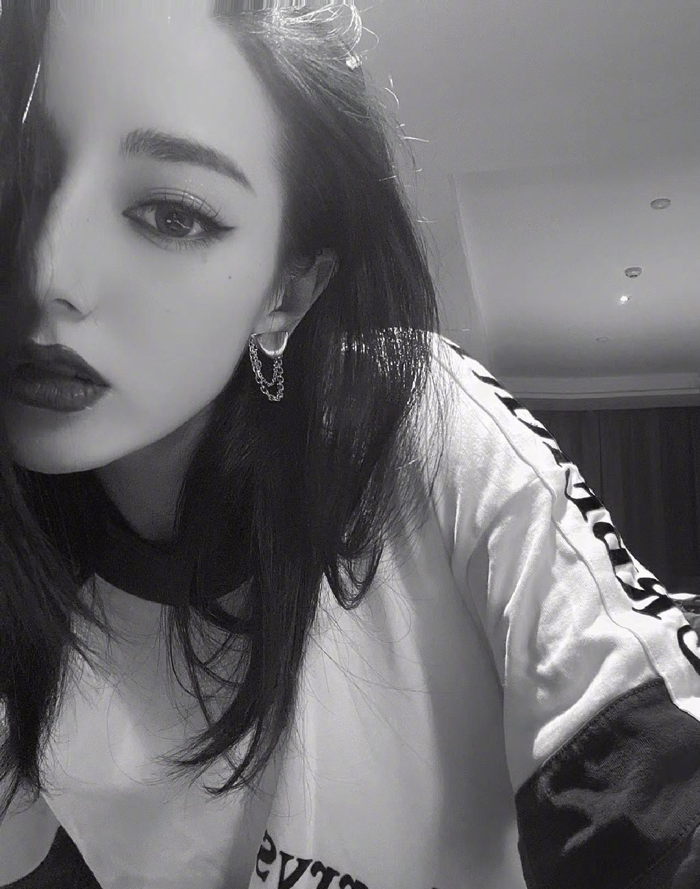 体育新动-""-莫奈、蒙克等名家作品亮相香港